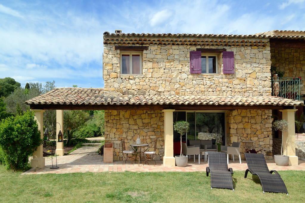 Suite De L'Olivier Au Mas Au Coeur De La Provence &Spa แซ็งต์-กันนาต์ ห้อง รูปภาพ
