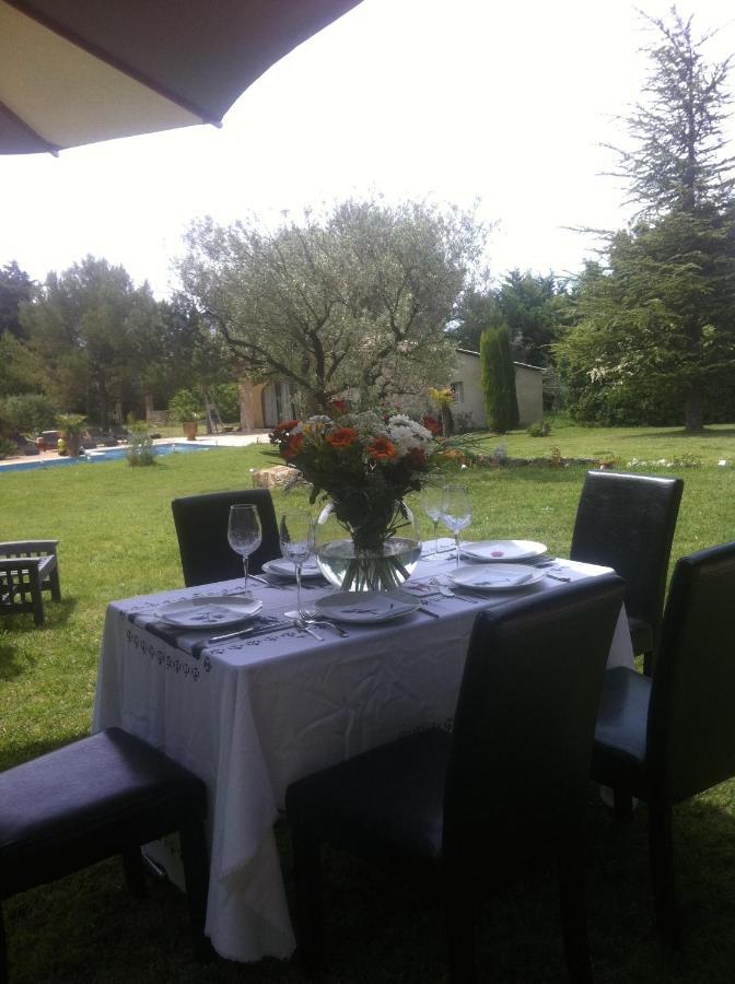 Suite De L'Olivier Au Mas Au Coeur De La Provence &Spa แซ็งต์-กันนาต์ ห้อง รูปภาพ