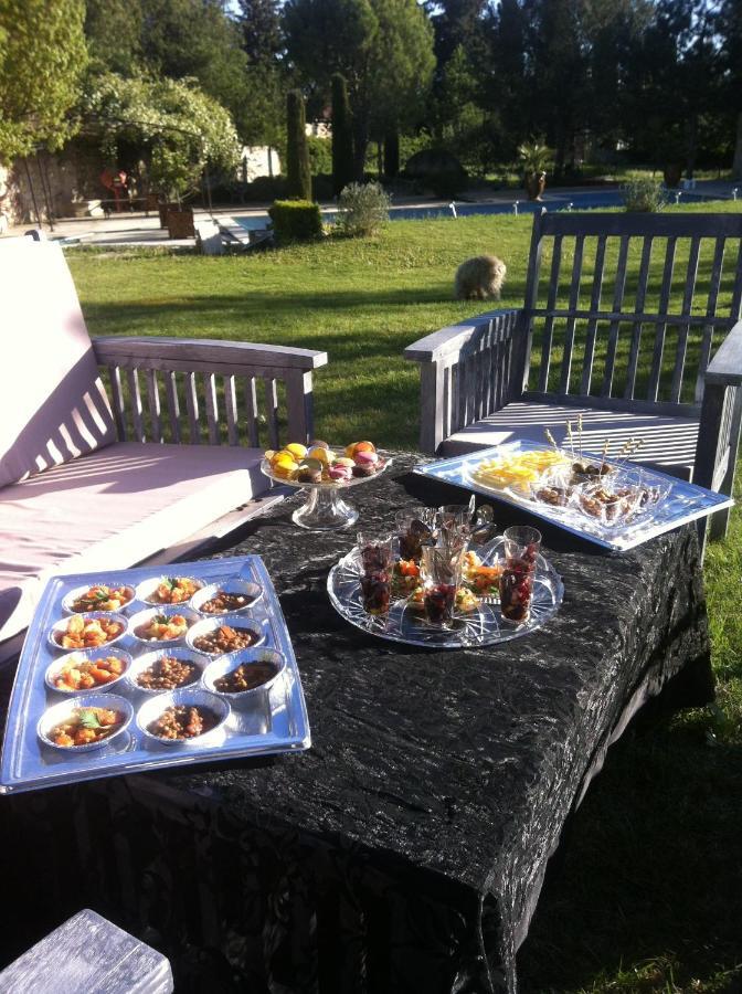 Suite De L'Olivier Au Mas Au Coeur De La Provence &Spa แซ็งต์-กันนาต์ ห้อง รูปภาพ